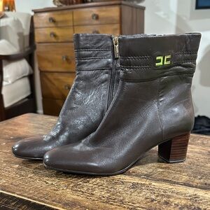 Elegant Bandolino Brown Leather Ankle Boots size 8